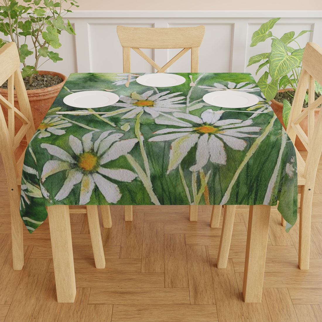 Accent Tablecloths Brighten up Kitchen Tables and Outdoor Dining